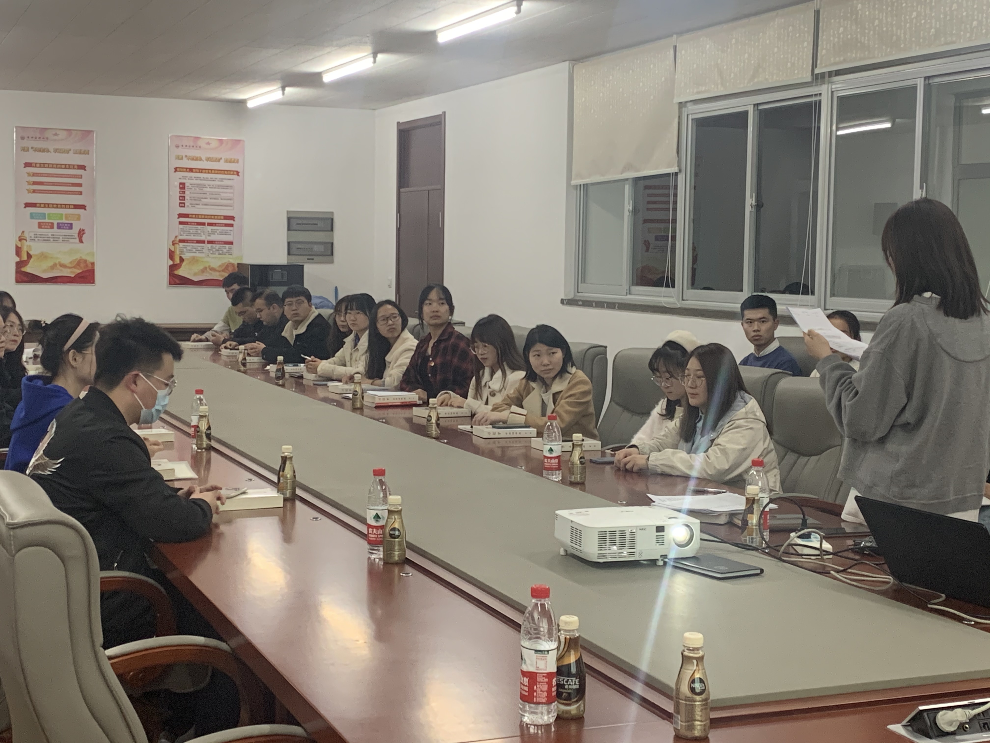 组织生活会 (3).jpg