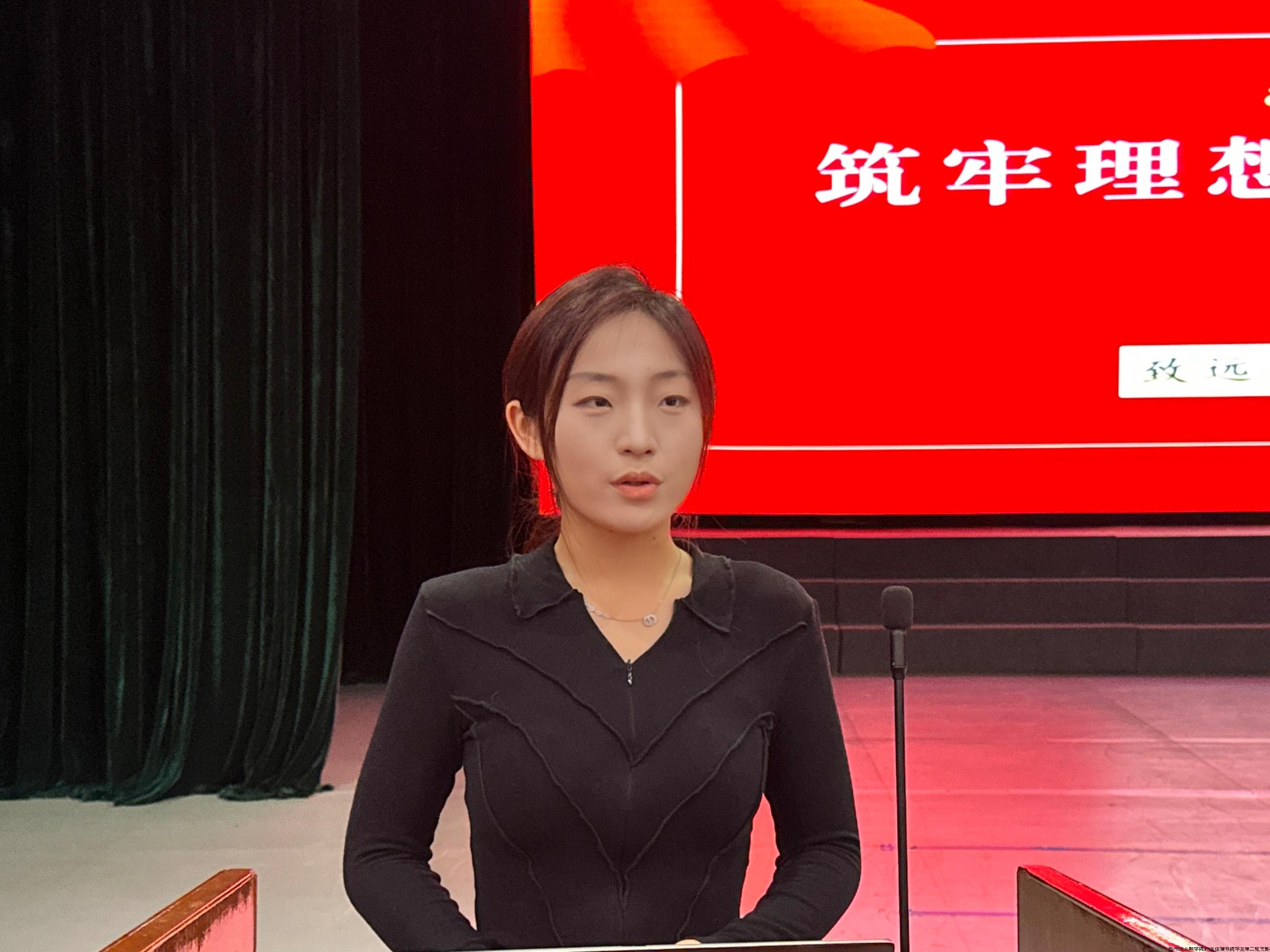 杜晨.jpg