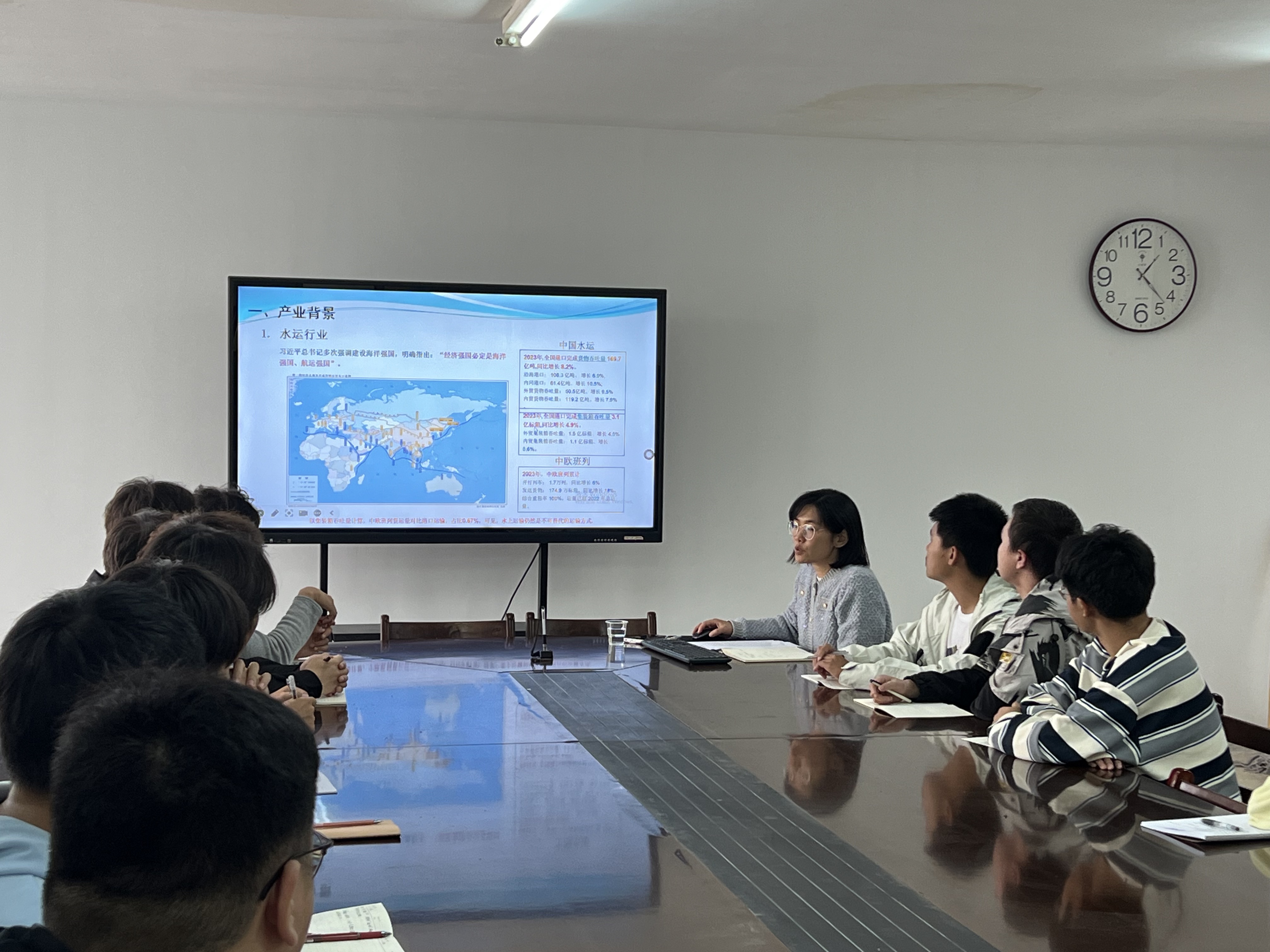 书记给入党积极分子讲党课