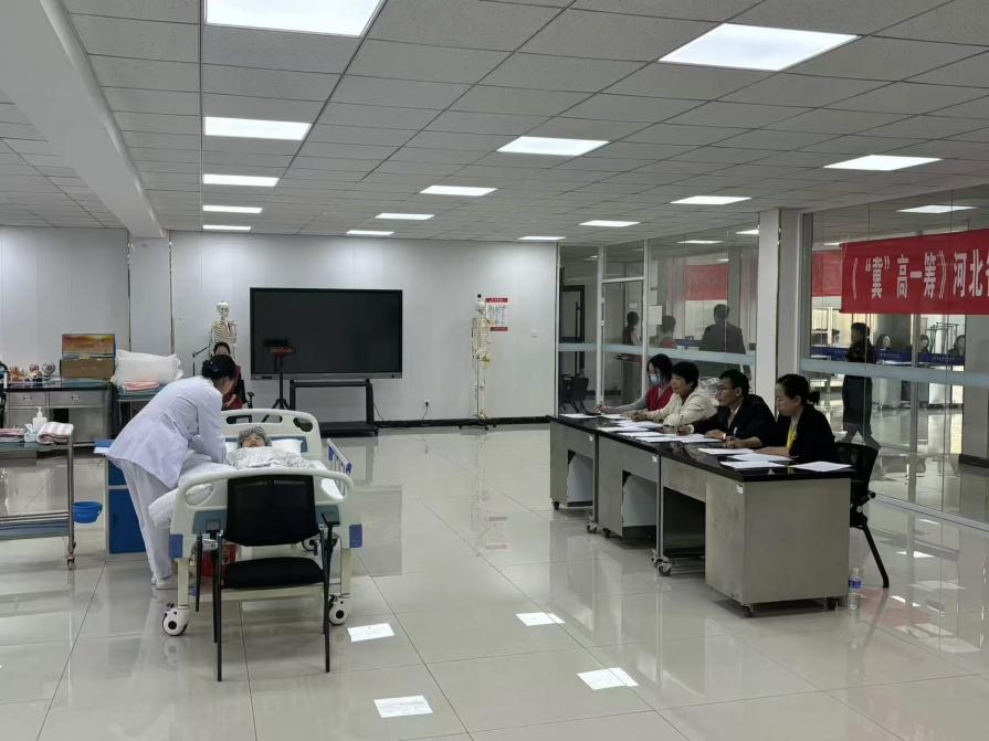 河北省职工职业技能创新大赛家政行业选拔赛现场照片