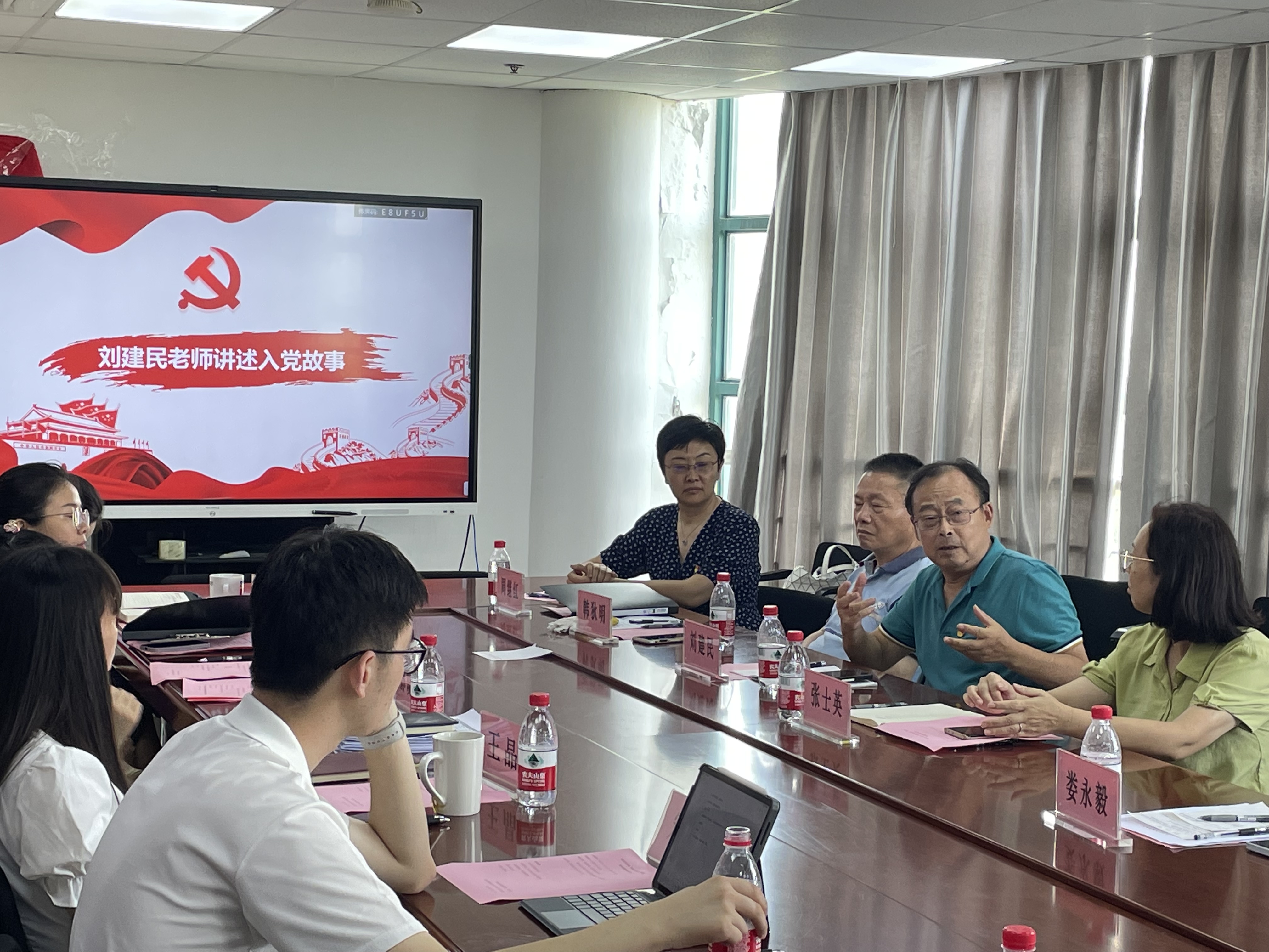 03-图为刘建民老师分享入党故事.jpg